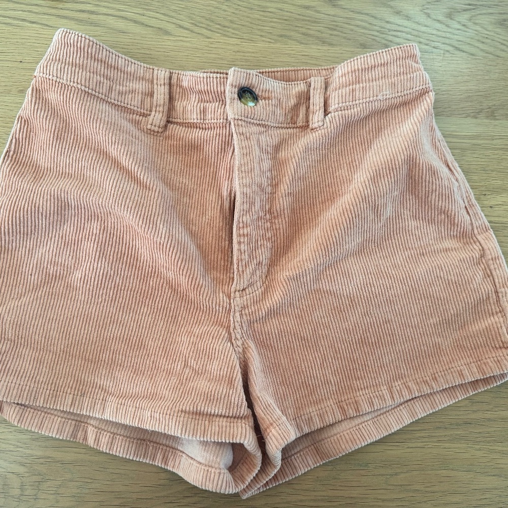 Corduroy billabong shorts